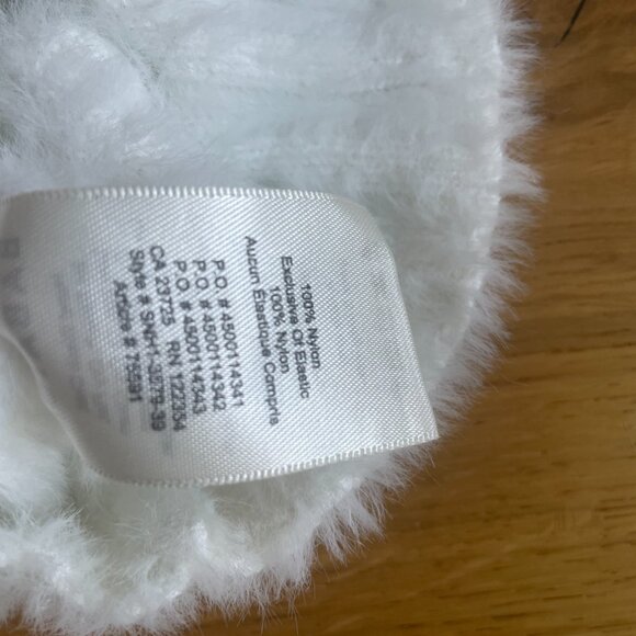 Aritzia Babaton Fuzzy Preppy Ribbed Oversized Crop Sweater XS - Picture 5 of 5